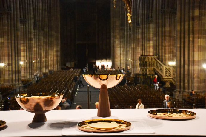 Une nouvelle vaisselle liturgique pour les 1000 ans de la cathédrale de Strasbourg