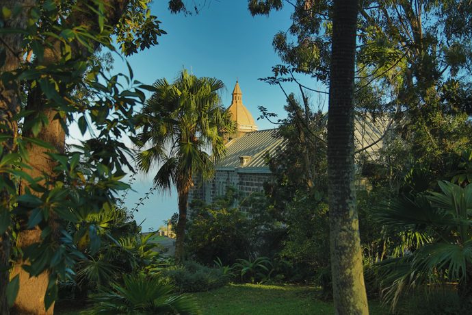 60 nouveaux vitraux pour l’église des Colimaçons à l’île de la Réunion