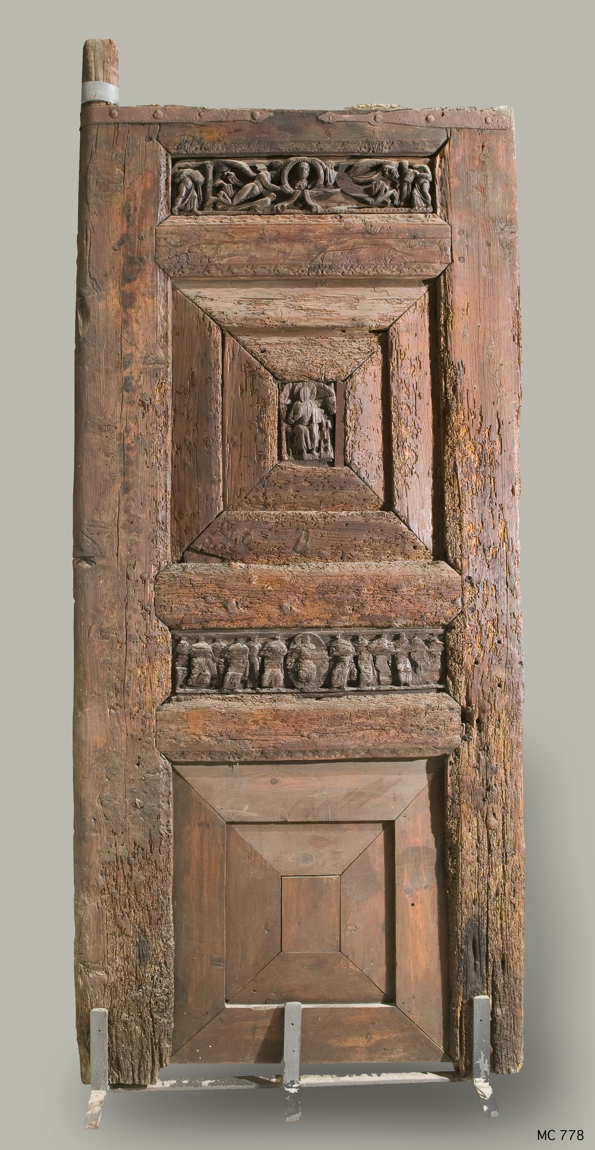 Au seuil du sacré, la porte de l’église Sainte-Barbe du Vieux-Caire