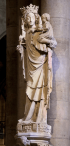 FIG.3 : La "Vierge du Pilier", à Notre Dame de Paris